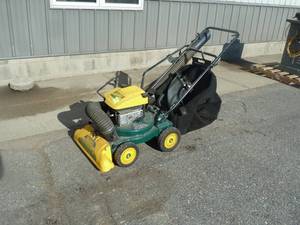 lot 90 image: Yardman Lawn Vacuum 4 in One