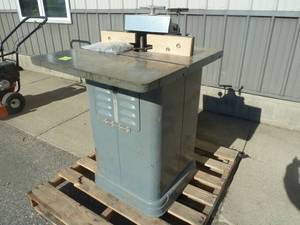 lot 228 image: Delta Power Shaper Router Table