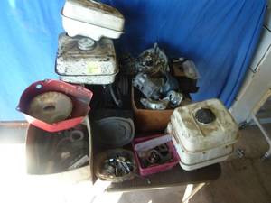 lot 262 image: Honda Motor Parts
