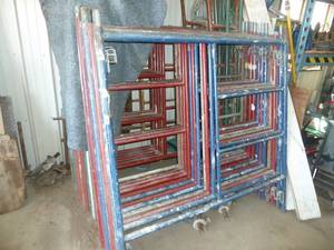 lot 222 image: Scaffold Sections x 3