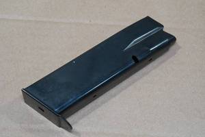 lot 29 image: 16 Round 9mm Magazine for CZ 75 Pistol