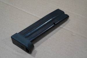 lot 33 image: CZ 10 Round .40 S&W Magazine for CZ 40 Pistol
