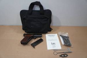 lot 42 image: Heckler & Koch P7 9mm Semi-Auto Pistol - 2 Magazines