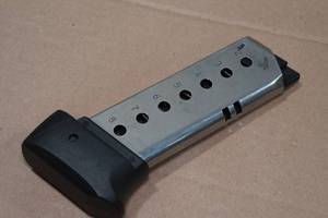 lot 69 image: 8 Round .45 ACP Magazine for Sig Sauer P220 SAS Pistol