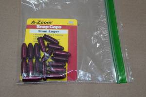 lot 105 image: 17 A-Zoom 9mm Luger Snap Caps