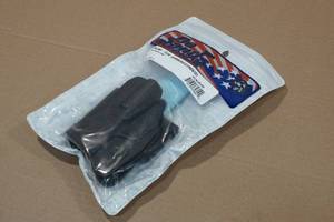 lot 118 image: DeSantis Slim-Tuk Ambidextrous Holster for Sig P365 Pistol