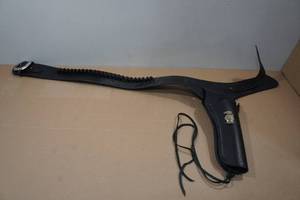 lot 132 image: La Flair Revolver Holster with Belt and Ammo Loops