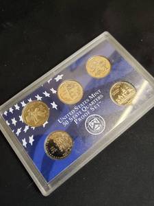 lot 15 image: United States Mint 50 State Quarters Proof Set