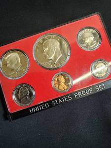 lot 46 image: 1974 United States Proof Coin Set