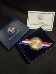 lot 65 image: 2008 Bald Eagle Commemorative Coin with Certificate of Authenticity