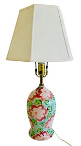 lot 58 image: Bright and Beautiful Floral Design Table Lamp