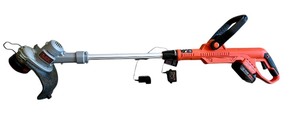 lot 60 image: Black and Decker String Edger  Trimmer