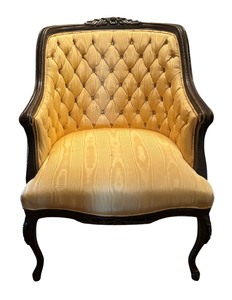 lot 151 image: Vintage Hollywood Regency Style Accent Chair