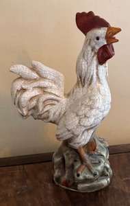 lot 174 image: Decorative Rooster Figurine