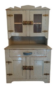 lot 172 image: Vintage Primitive Style Wooden Kitchen Doll Hutch