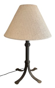 lot 218 image: Stylish Metal Table Lamp