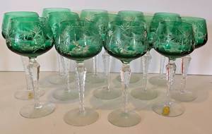 lot 35 image: Sparkling Vintage Cut Crystal Imperlux Stemware