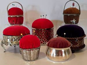 lot 116 image: Collection of Vintage Pin Cushions
