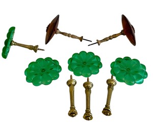 lot 90 image: Vintage Drawer  Cabinet Pulls