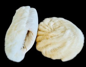 lot 236 image: Gorgeous Vintage Fur Hat and Muff