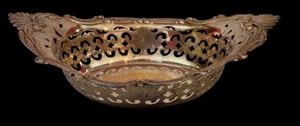 lot 11 image: Vintage Gorham Sterling Silver Bon Bon Bowl A1998  Gorham Sterling Silver  Open Work Nut  Bon Bon Bowl Model # A1998