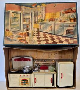 lot 320 image: Fabulous Metal Toy Kitchen Set in Original Box