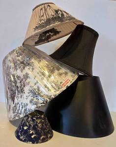 lot 321 image: Great Lampshade Selection