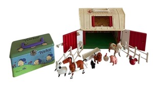 lot 369 image: Vintage 1986 Fisher Price Little People Farm Animals and Barn and Vintage Hello Kitty Picke Bicke Lunchbox