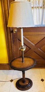 lot 363 image: Vintage Floor Lamp with Tray Table