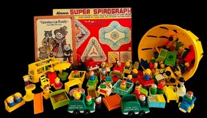 lot 357 image: Collection of Vintage Toys, Including Spirograph, Cat Paper Dolls and Big Collection of Vintage Little People Toys and Accessories