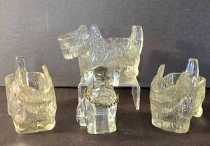lot 331 image: Vintage Scottie Dog Creamers & More