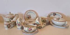 lot 349 image: Vintage Childs China Tea Set