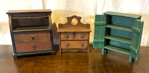 lot 451 image: Doll Furniture including Roll Top Desk, Dresser and Shelf