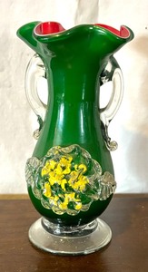 lot 513 image: Vintage Double Handled Pontil Mark Glass Vase
