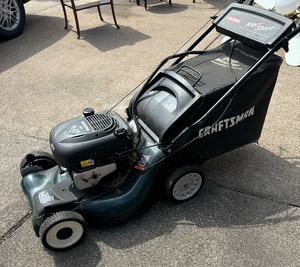 lot 47C image: Craftsman Lawn Mower Model 917.378891