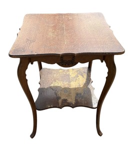 lot 525 image: Antique Parlor Table with Scroll Details