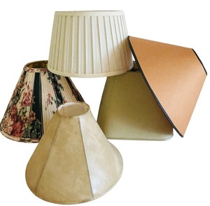 lot 520 image: Five Fantastic Vintage Lamp Shades