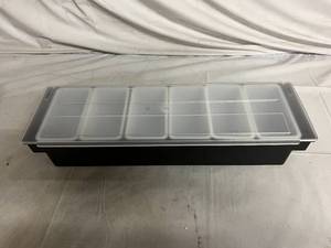 lot 19 image: FEOOWV Fruit Veggie Condiment Caddy with Lid