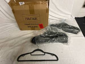 lot 39 image: 50 Bagail Metal Hangers