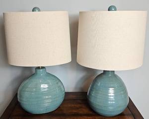 lot 26 image: Set of 2 Turquoise Blue Teardrop Pottery Accent Lamps