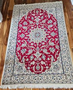 lot 13 image: Persian Area Rug 86 W x 49 L