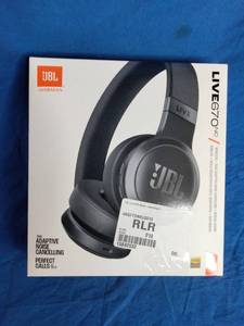 lot 211 image: JBL Live 670 Noise-Canceling Over-the-Ear Headphones - Black