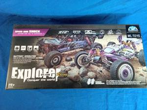 lot 223 image: CIS 112-Scale Remote-Controlled Rock Climber Racing Truck with 40mph Top Speed