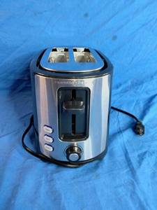 lot 229 image: Hamilton Beach Stainless 2-Slice Extra Wide Toaster