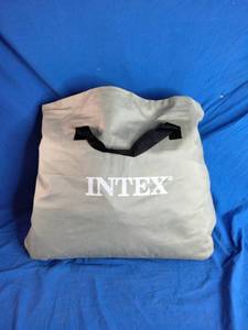 lot 236 image: Intex 22 Dura-Beam Comfort-Plush Airbed with QuickFill Plus Internal Pump - Queen