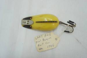 lot 57 image: Vintage Lady Bug Fishing Lure Paul Bunyan Bait Co. MN 1946