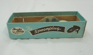 lot 78 image: Vintage Bucks Baits The Spoonplug in original packaging. 700 Series