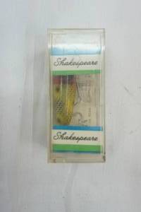lot 91 image: Vintage Shakespeare Mister 13 JR in original packaging