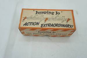lot 93 image: Vintage Jumping Jo Fishing Lure. Red & White Finish
