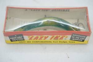 lot 97 image: Vintage Lazy Ike Fishing Lure